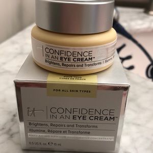 IT Cosmetics Confidence in an eye cream